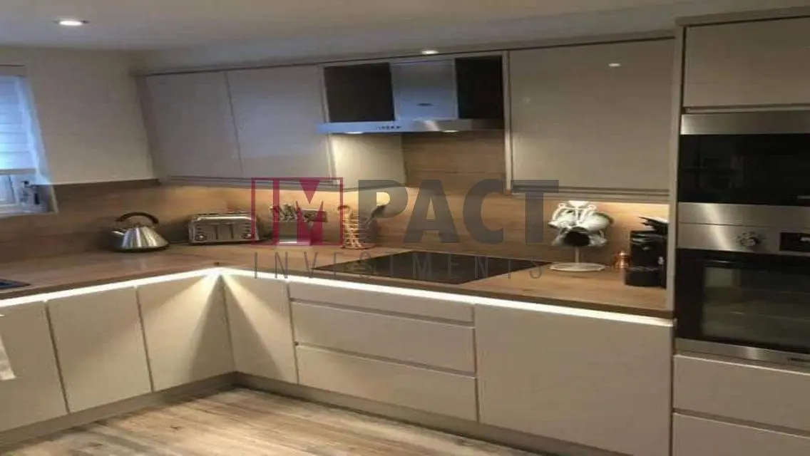Luxurious Villa with Private Pool and Garden in a Prime Location