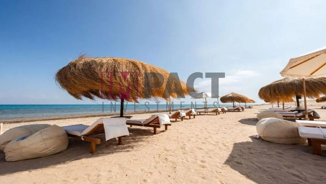 Luxurious Villa with Private Pool and Garden in a Prime Location