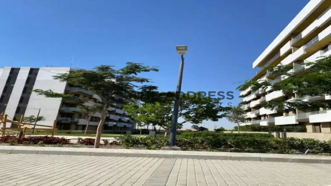 Luxury Apartment with Private Garden and Pool