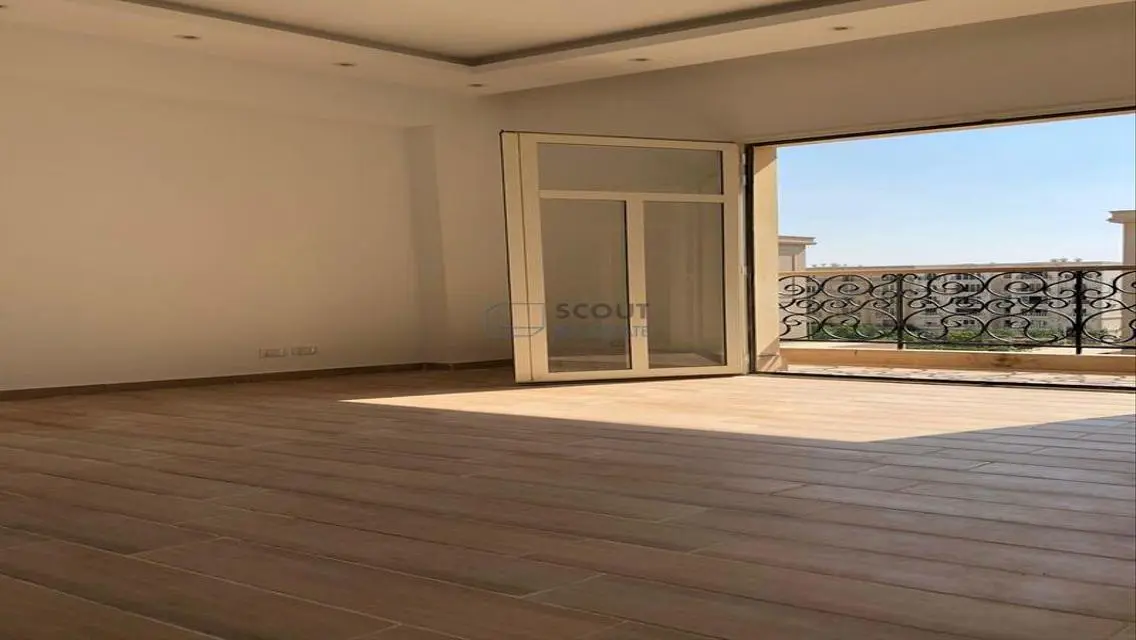 شقة فاخرة للإيجار بـ 28000 جنيه