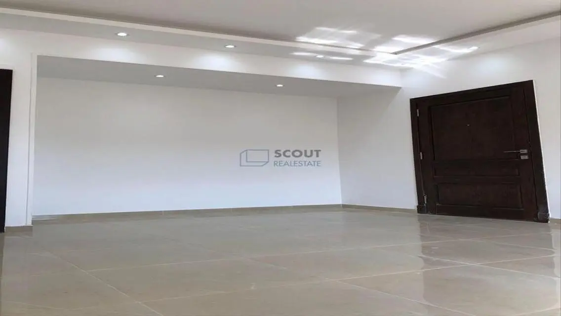 شقة فاخرة للإيجار بـ 28000 جنيه