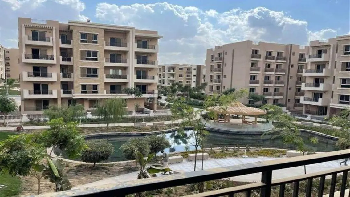 شقة فاخرة للبيع بمساحة 250 متر في موقع متميز
