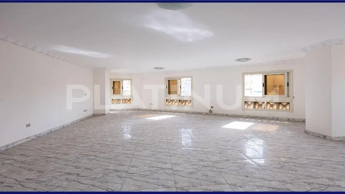 وحدة سكنية جديدة للبيع بمساحة متر وشرفة