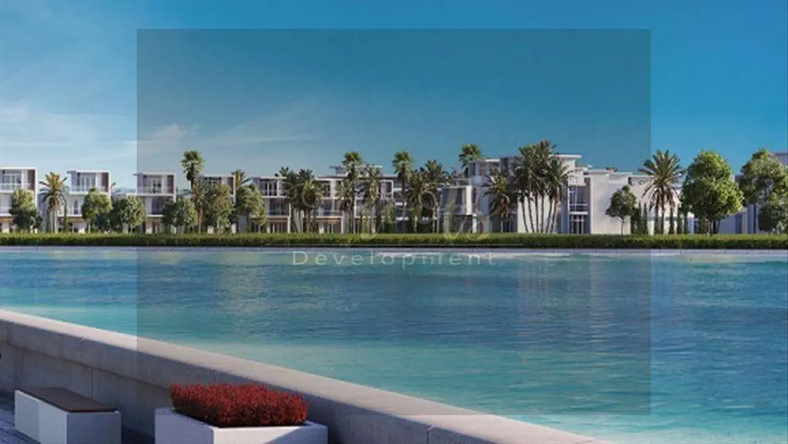 Luxury Villa with Balcony - 590 sq. meters
