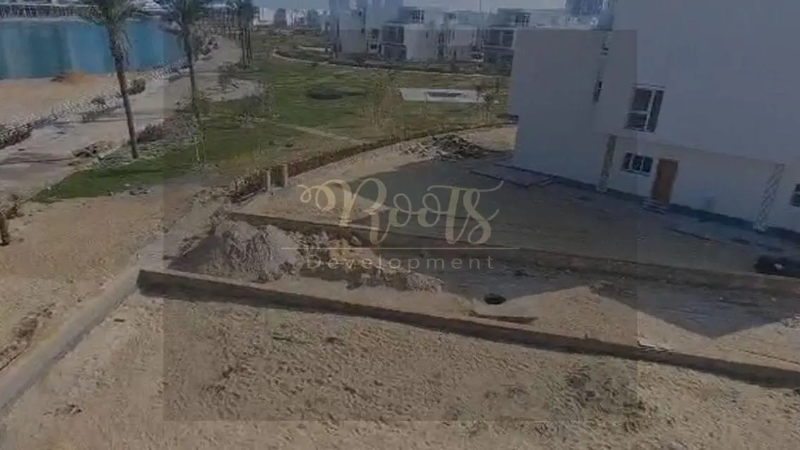 Luxury Villa with Balcony - 590 sq. meters