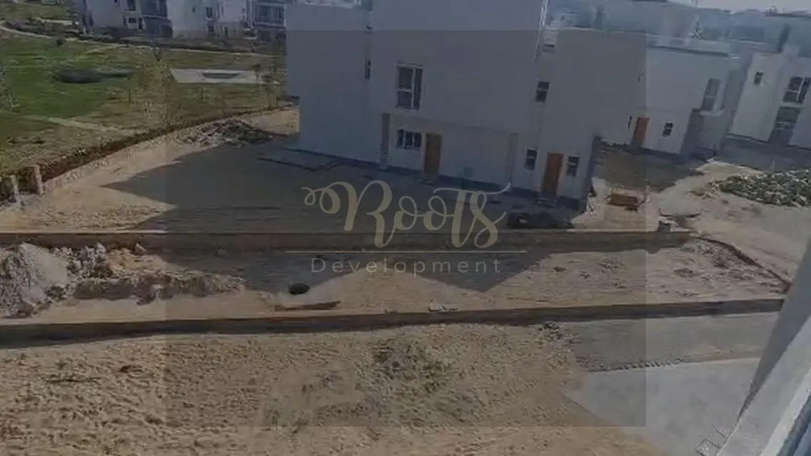 Luxury Villa with Balcony - 590 sq. meters