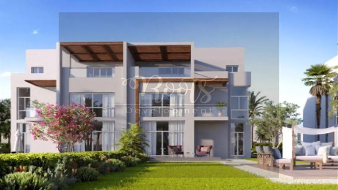Luxury Villa with Balcony - 590 sq. meters