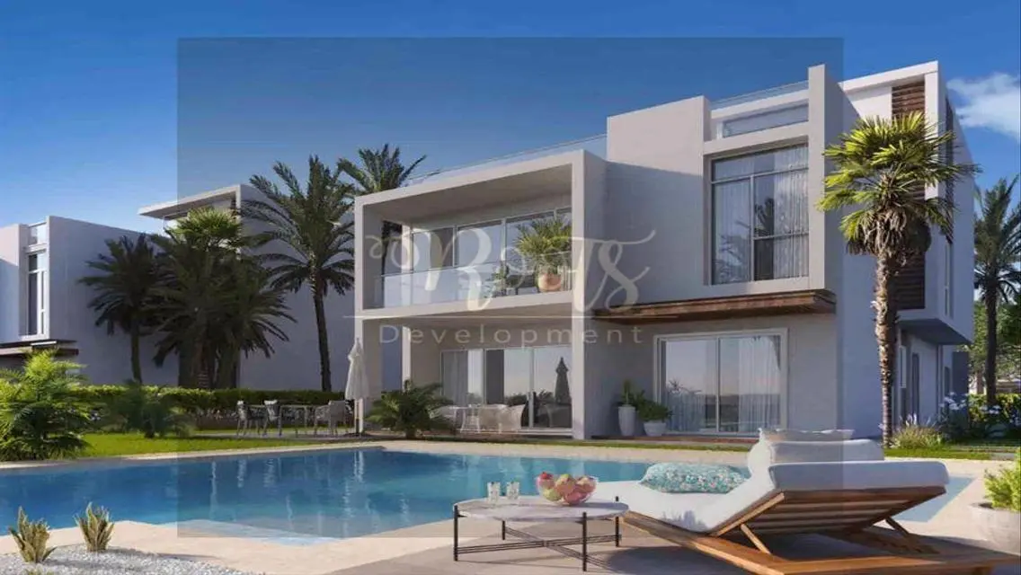 Luxury Villa with Balcony - 590 sq. meters