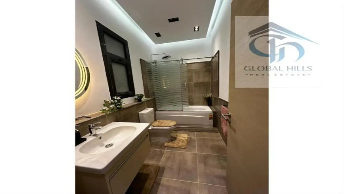 Luxurious Villa for Sale with Spacious Design