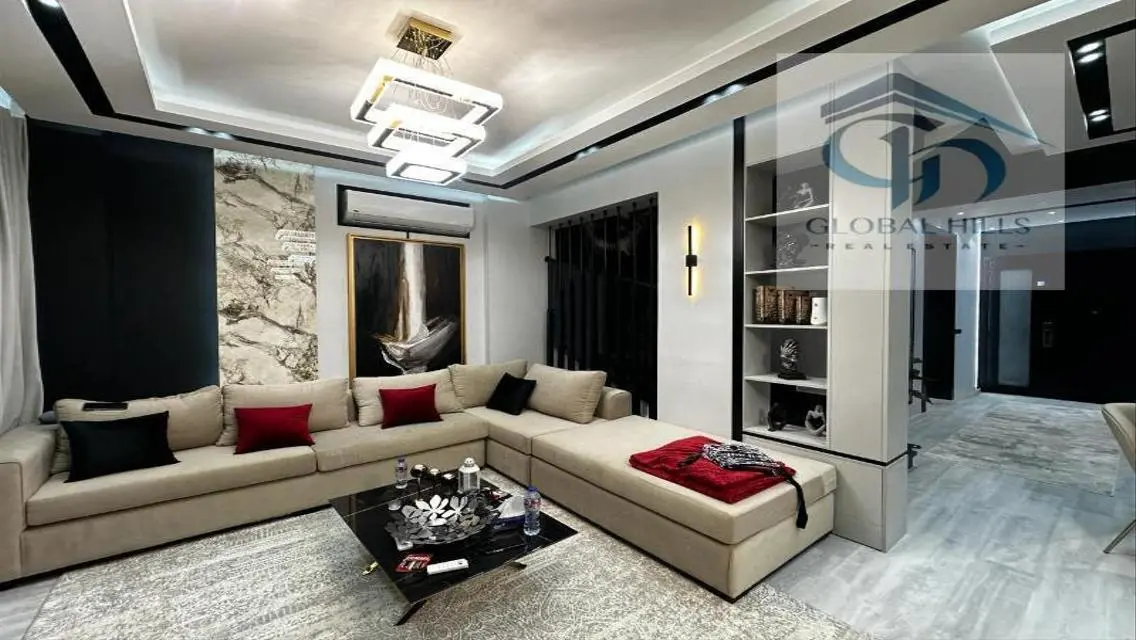 Luxurious Villa for Sale with Spacious Design