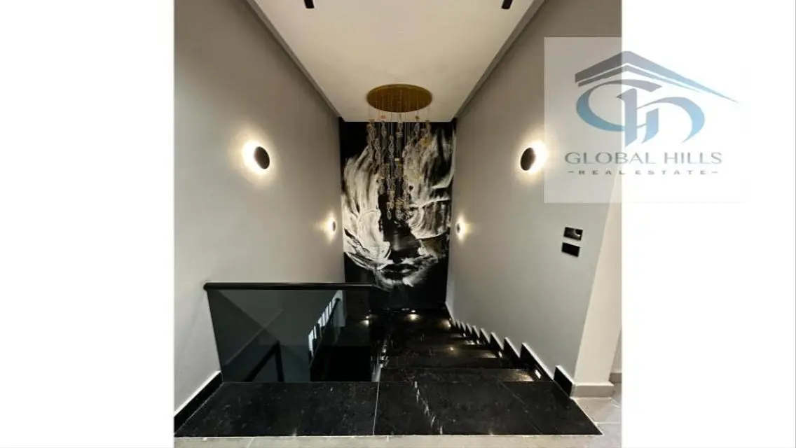 Luxurious Villa for Sale with Spacious Design