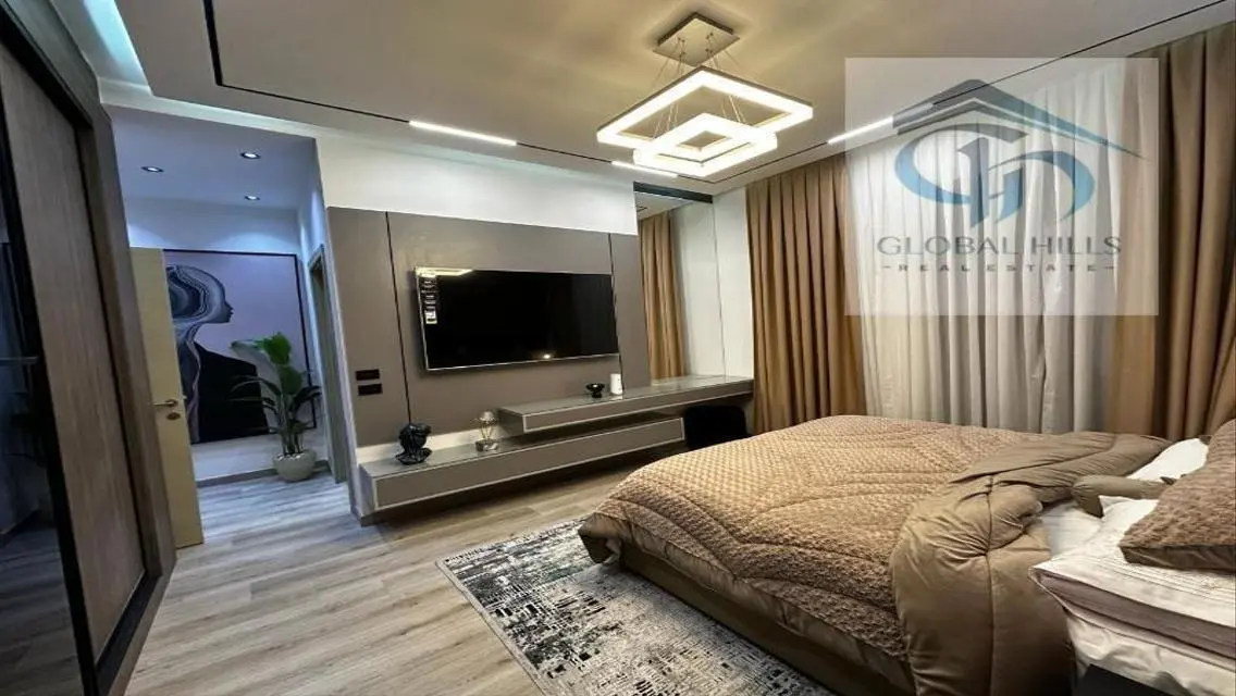 Luxurious Villa for Sale with Spacious Design