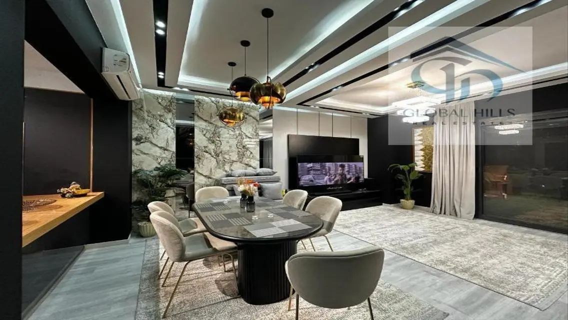 Luxurious Villa for Sale with Spacious Design