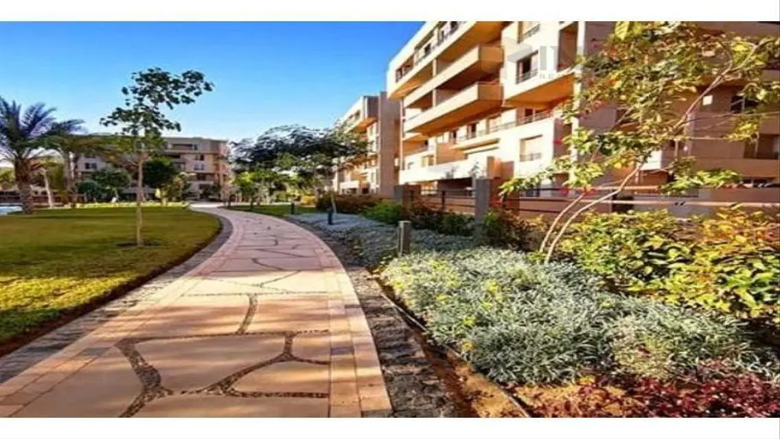 Luxury 4-Bedroom Apartment with Balcony and Lake View