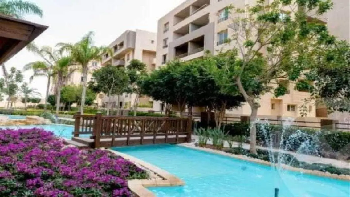 Luxury 4-Bedroom Apartment with Balcony and Lake View
