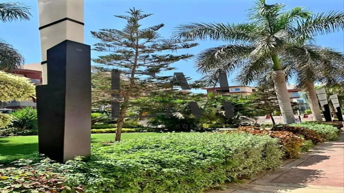 Luxury Apartment for Rent with Stunning Lake View