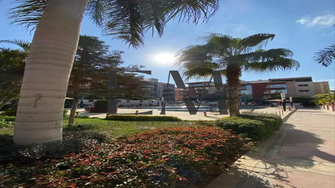 Luxury Apartment for Rent with Stunning Lake View