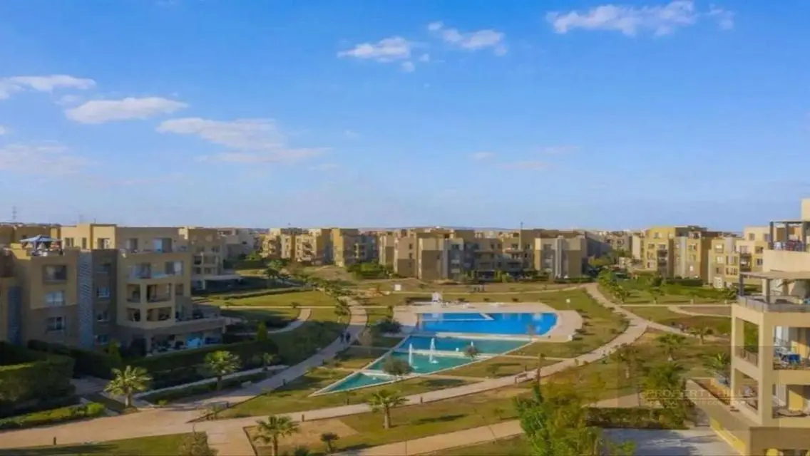 فيلا فاخرة بمساحة واسعة للبيع
