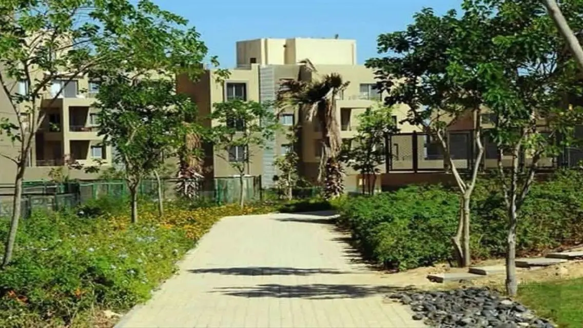 فيلا فاخرة بمساحة واسعة للبيع