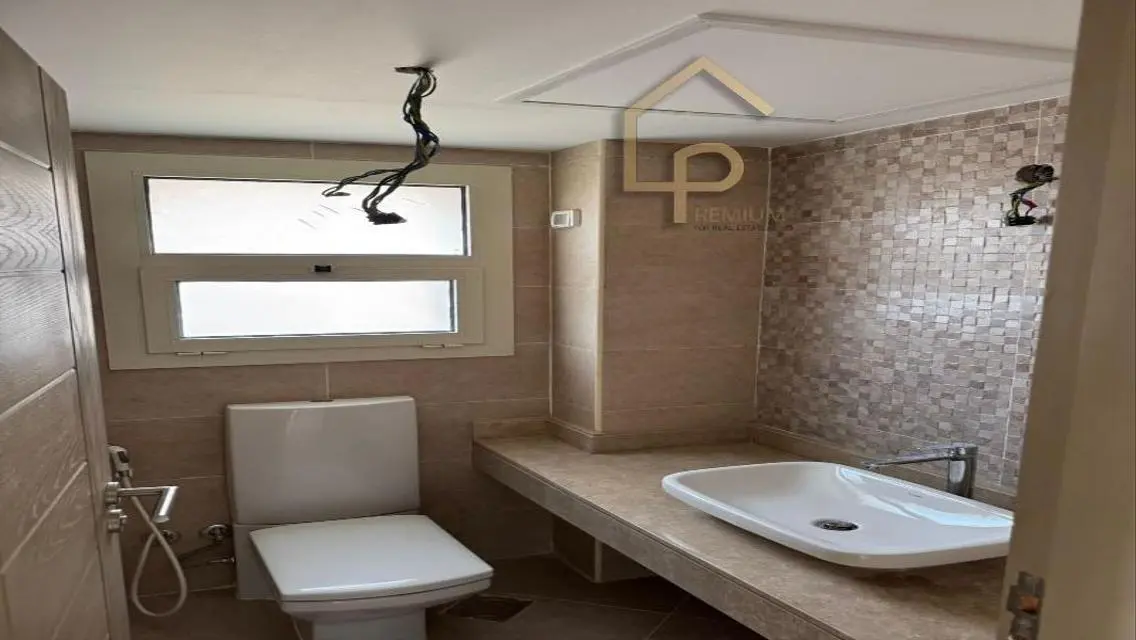 Luxury Apartment in New Giza Compound