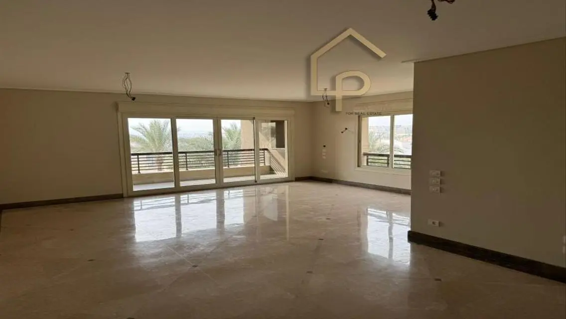 Luxury Apartment in New Giza Compound