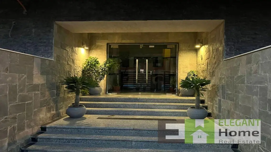 Luxurious Apartment of 251 Meters in the Heart of the City