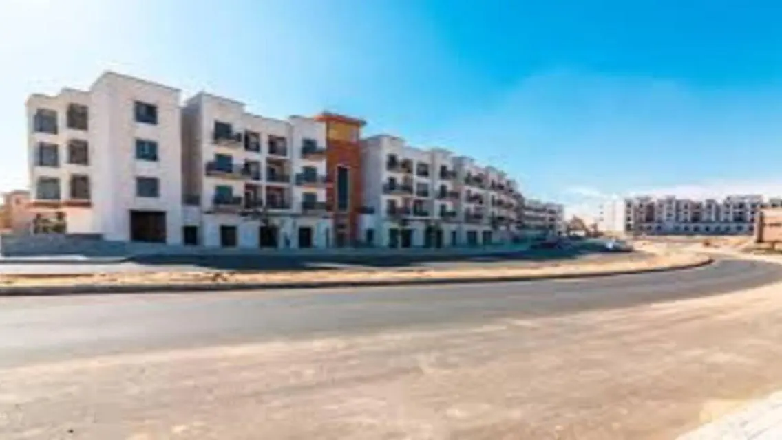 شقة فاخرة للبيع بمساحة واسعة