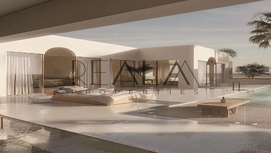 Luxury and Comfort in a Distinctive Residence