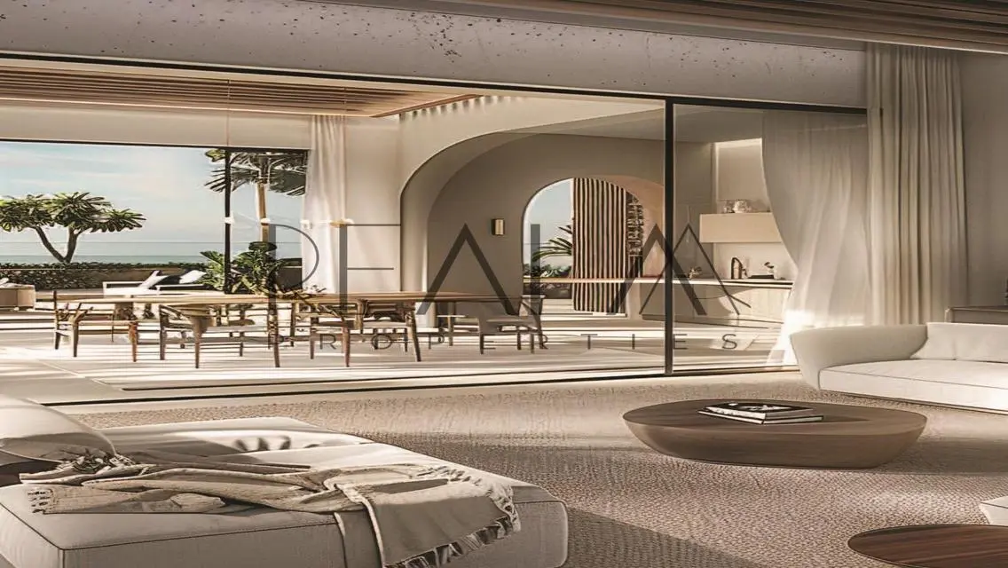 Luxury and Comfort in a Distinctive Residence