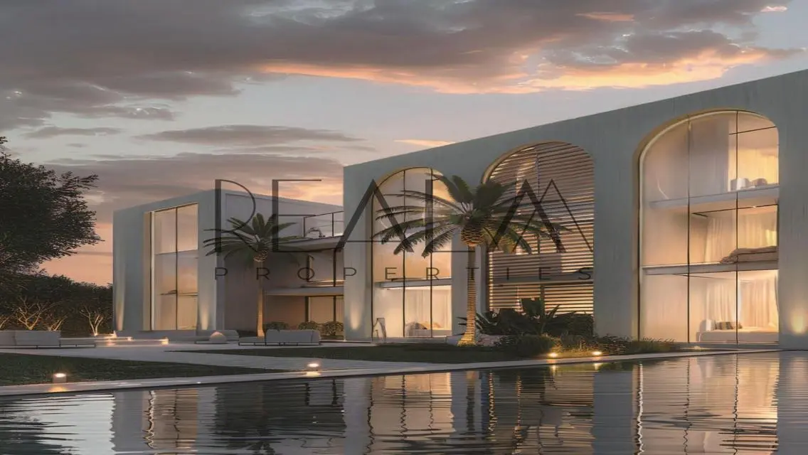 Luxury and Comfort in a Distinctive Residence