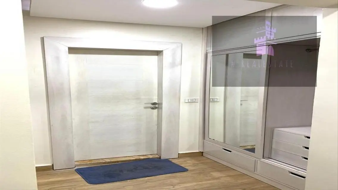Luxury Apartment with Stunning Views and Exceptional Amenities