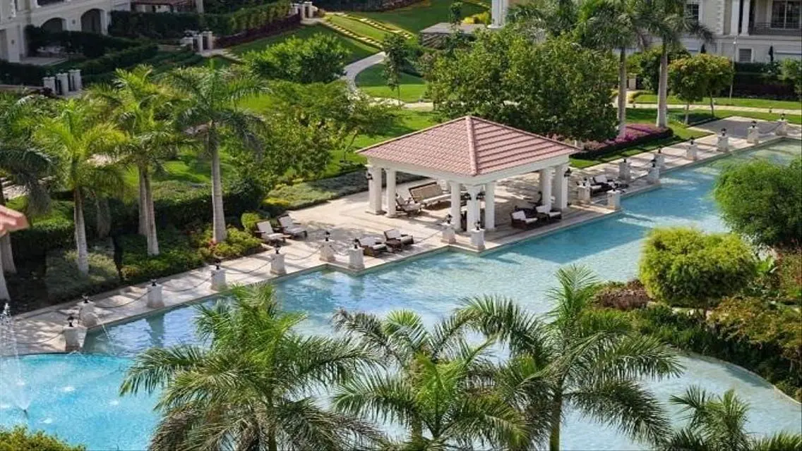 Luxury Apartment with Spacious Layout and Stunning Views