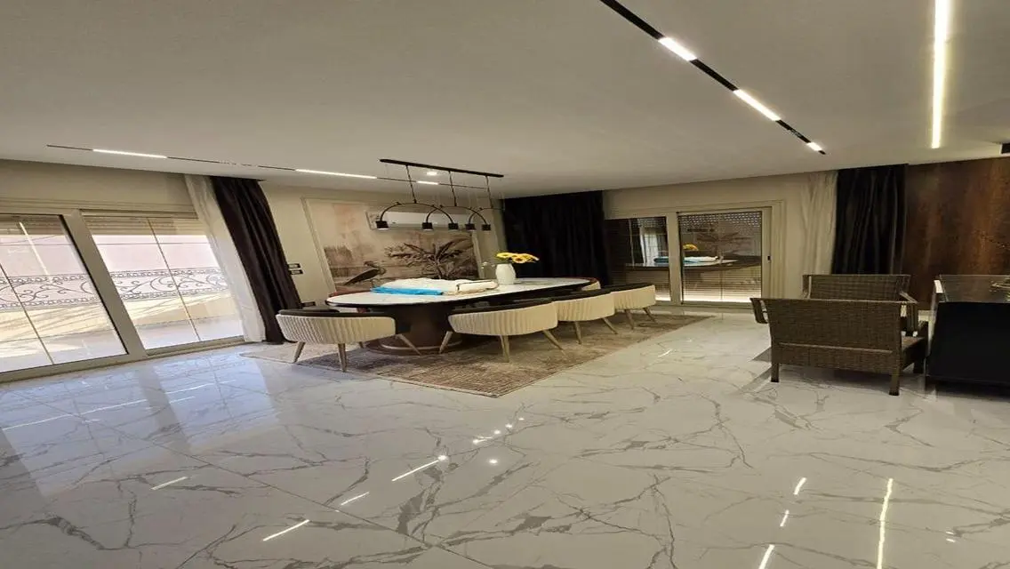 Luxury Apartment for Rent with Outstanding Space