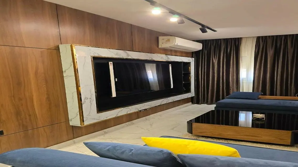 Luxury Apartment for Rent with Outstanding Space