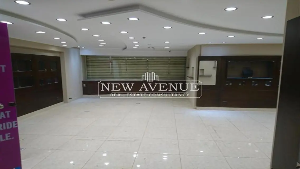 Luxurious Modern Office in the Heart of the City