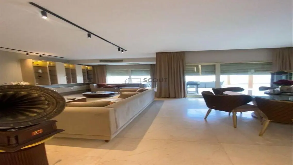 Luxury Villa for Sale with Private Garden and Pool