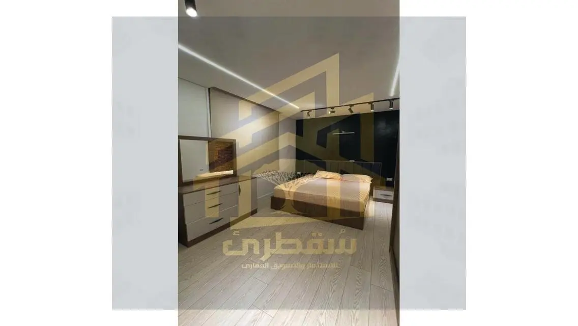 شقة رائعة للبيع بمساحة واسعة