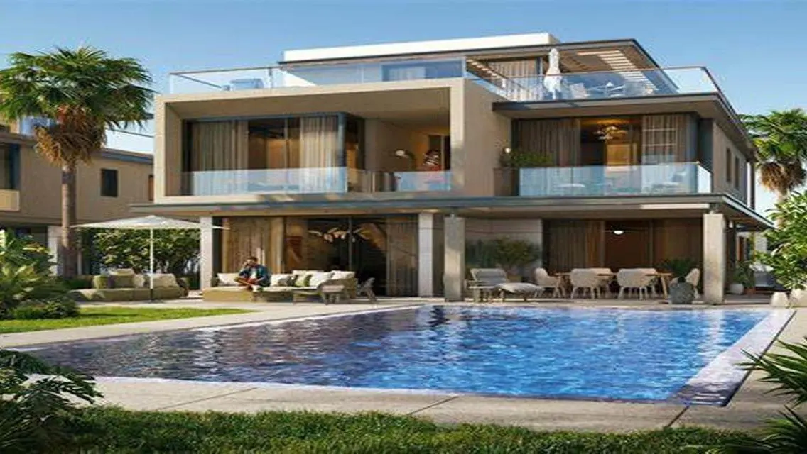 Luxury Villa with Swimming Pool and Private Garden