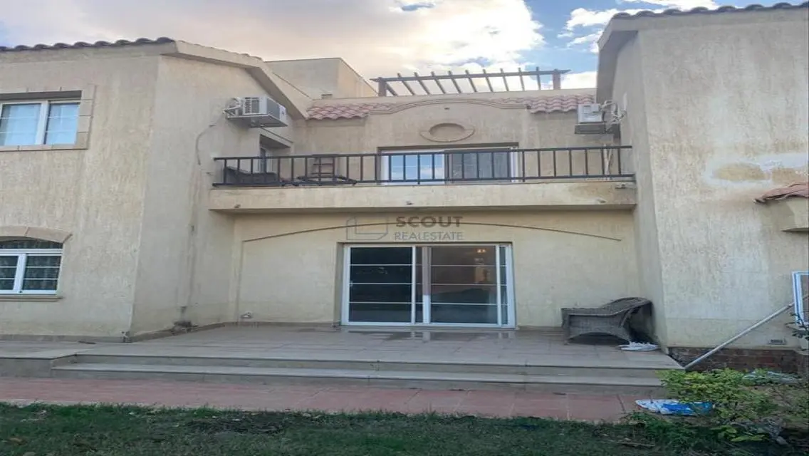 Luxury 4-Bedroom Apartment with Balcony and Shared Pool