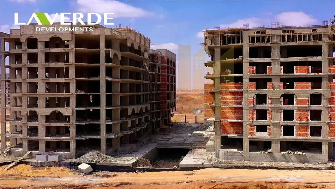 شقة فاخرة للبيع في موقع متميز