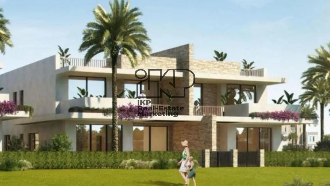 Luxury Apartment with Study Room and Stunning View