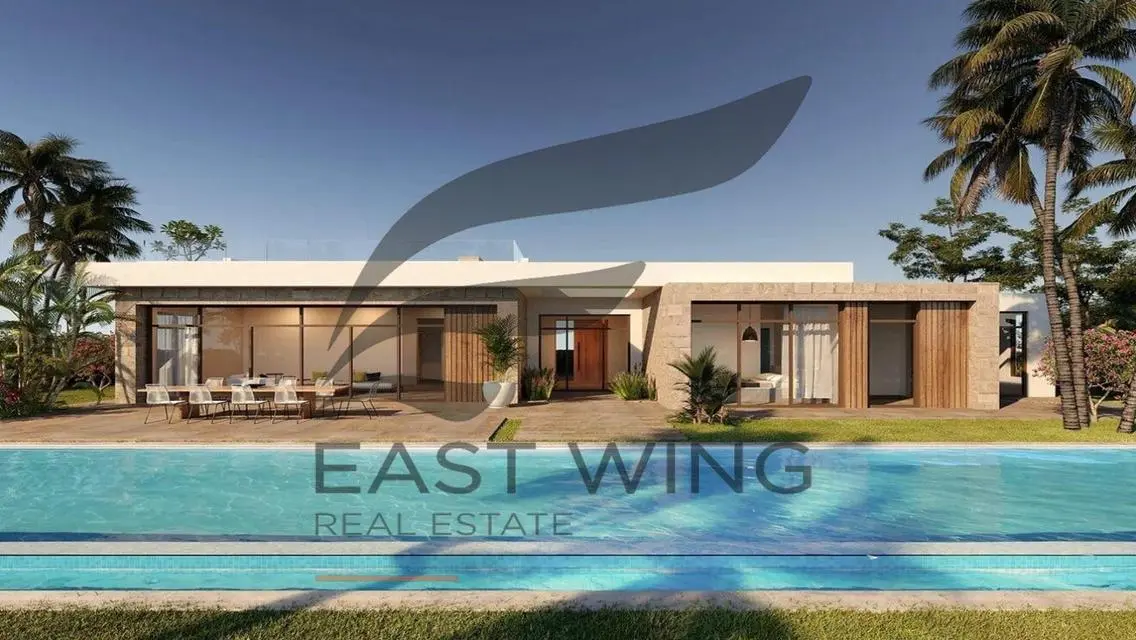 Luxury House for Sale with Stunning Lake View