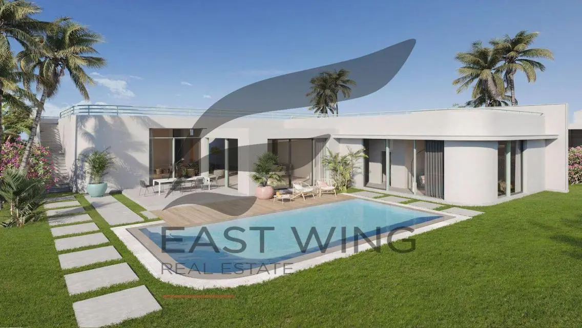 Luxury House for Sale with Stunning Lake View