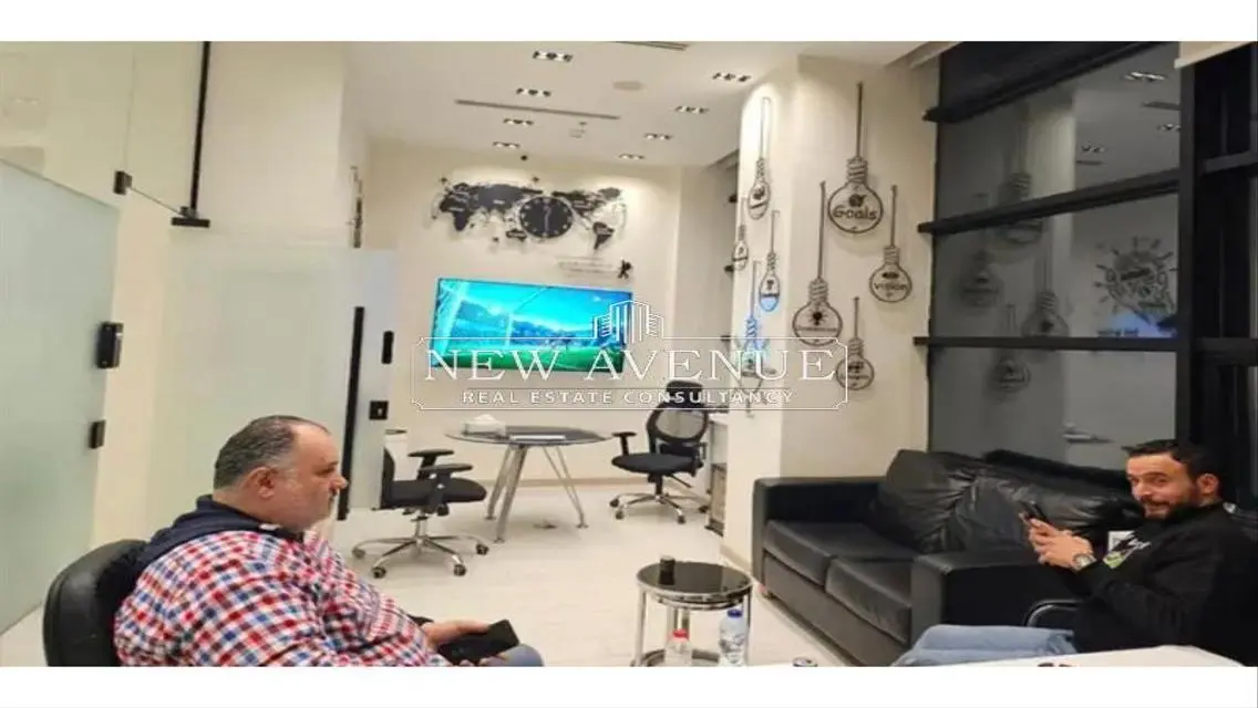 عقار رائع بمساحة 90 متر للبيع