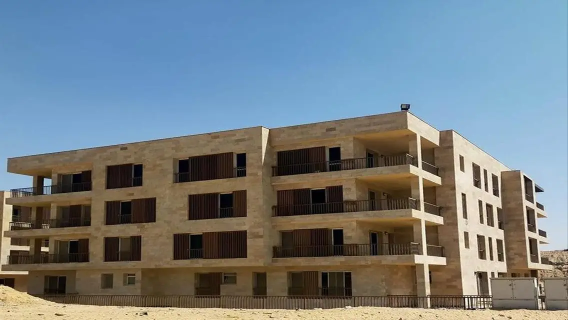 شقة فاخرة مع تكييف وكافة المرافق