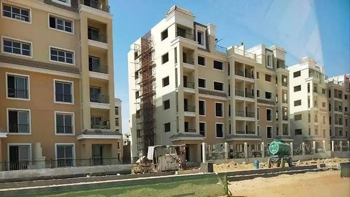 شقة فاخرة مع تكييف وكافة المرافق