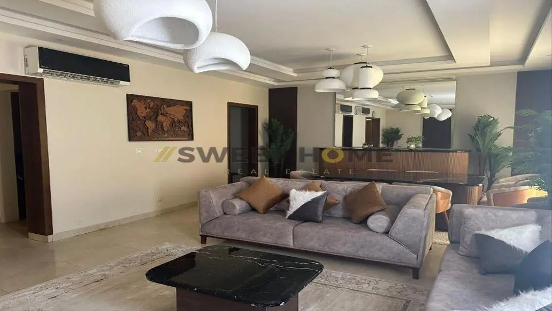 Luxury Apartment with Shared Pool, 2300 sqm