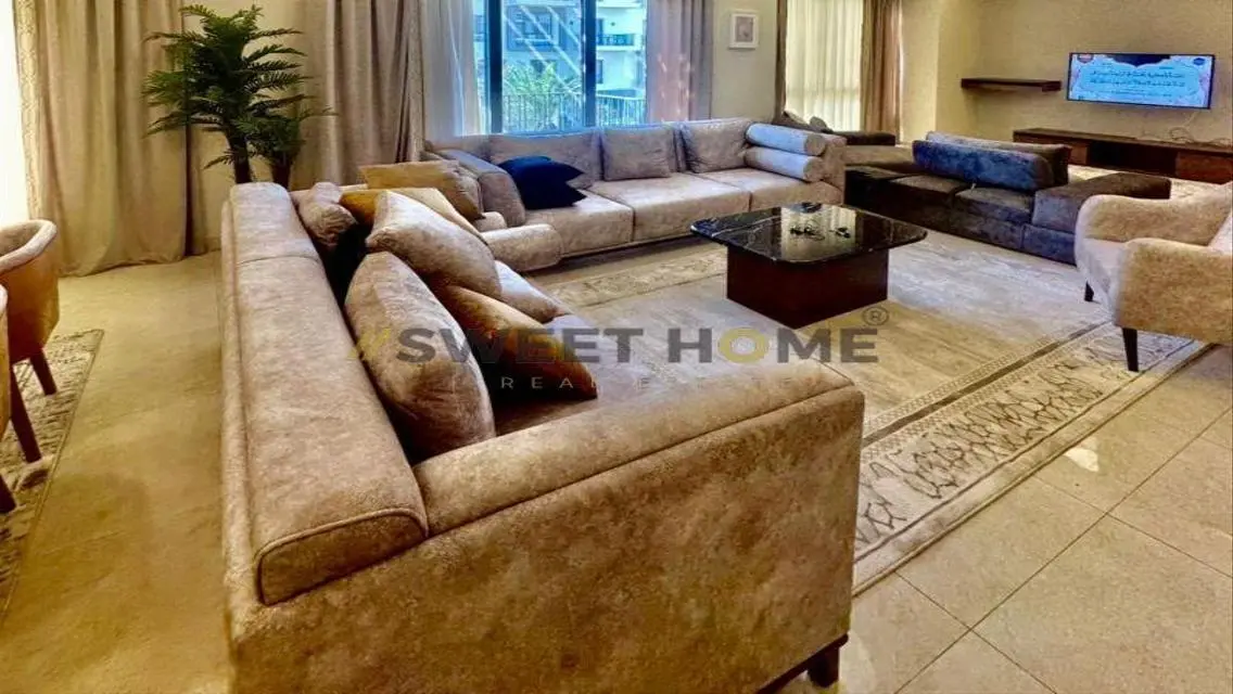 Luxury Apartment with Shared Pool, 2300 sqm