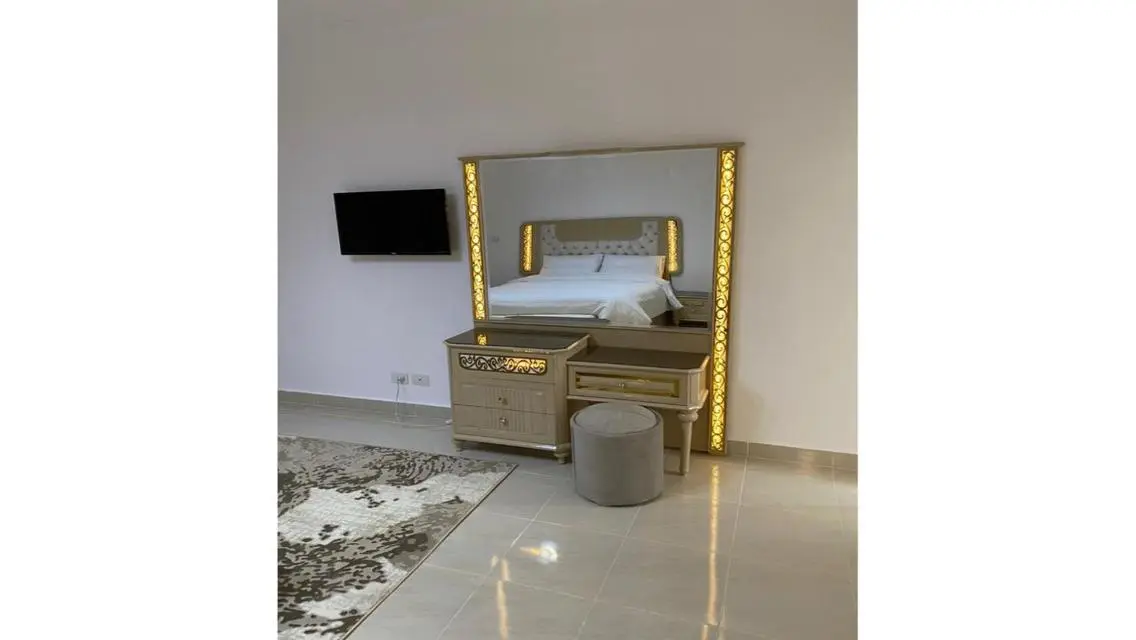 Luxury Apartment with Comprehensive Amenities for Sale