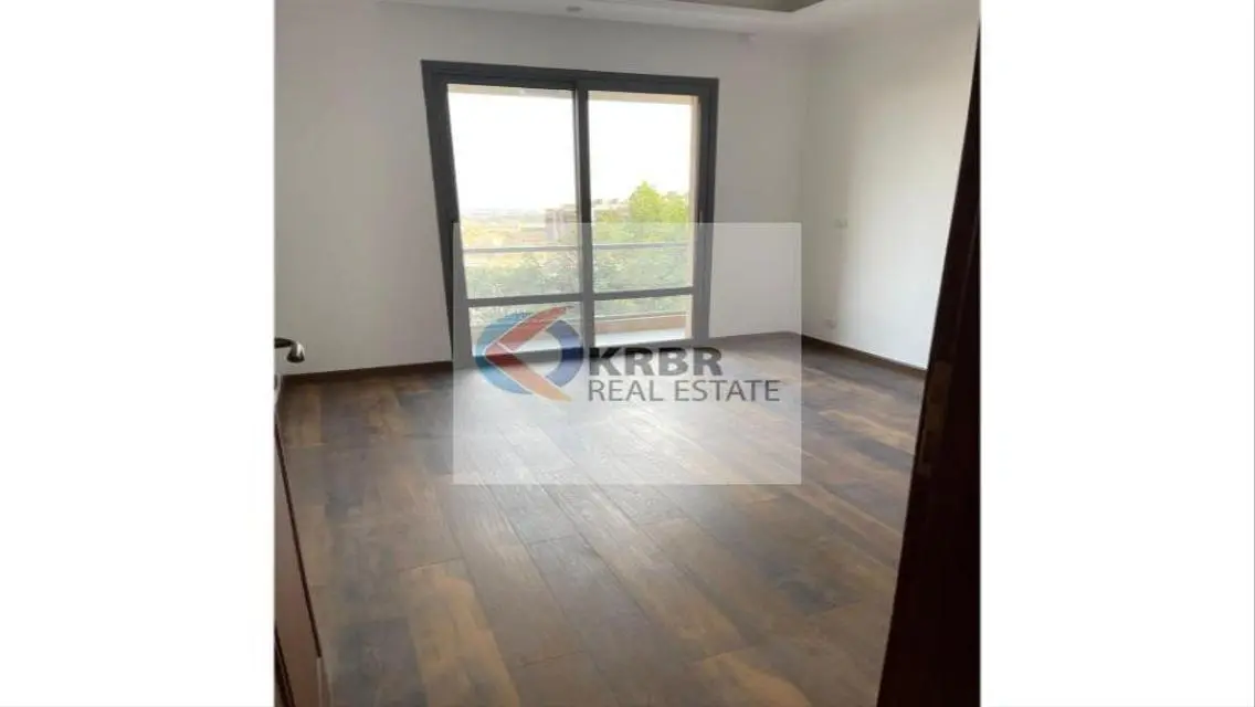 Luxury Apartment with Terrace and Private Garden